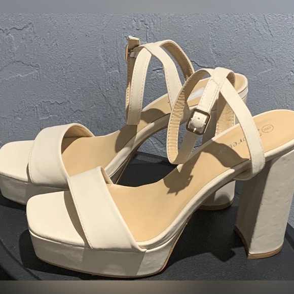Forever Women's Chunky Block Platform High Heel Sandals SZ 9 - Picture 8 of 9